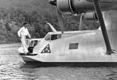 Archbold arriveert in Humboldtbaai 1938