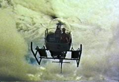 helikopter tijdens landing 