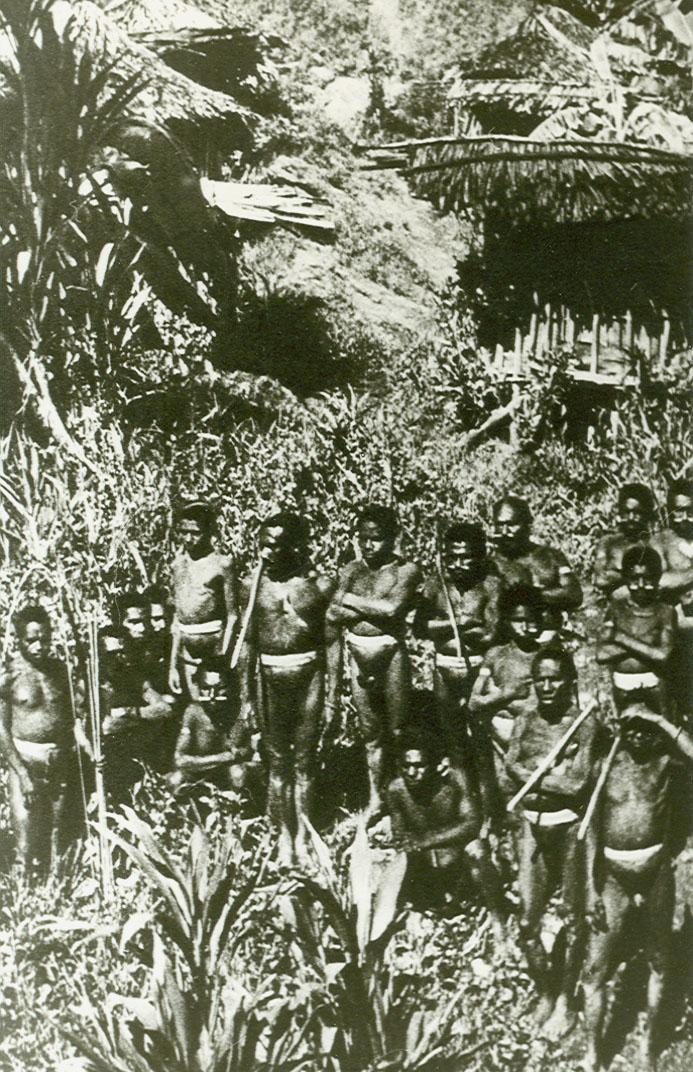 BD/39/2 - 
group of Papuan men
