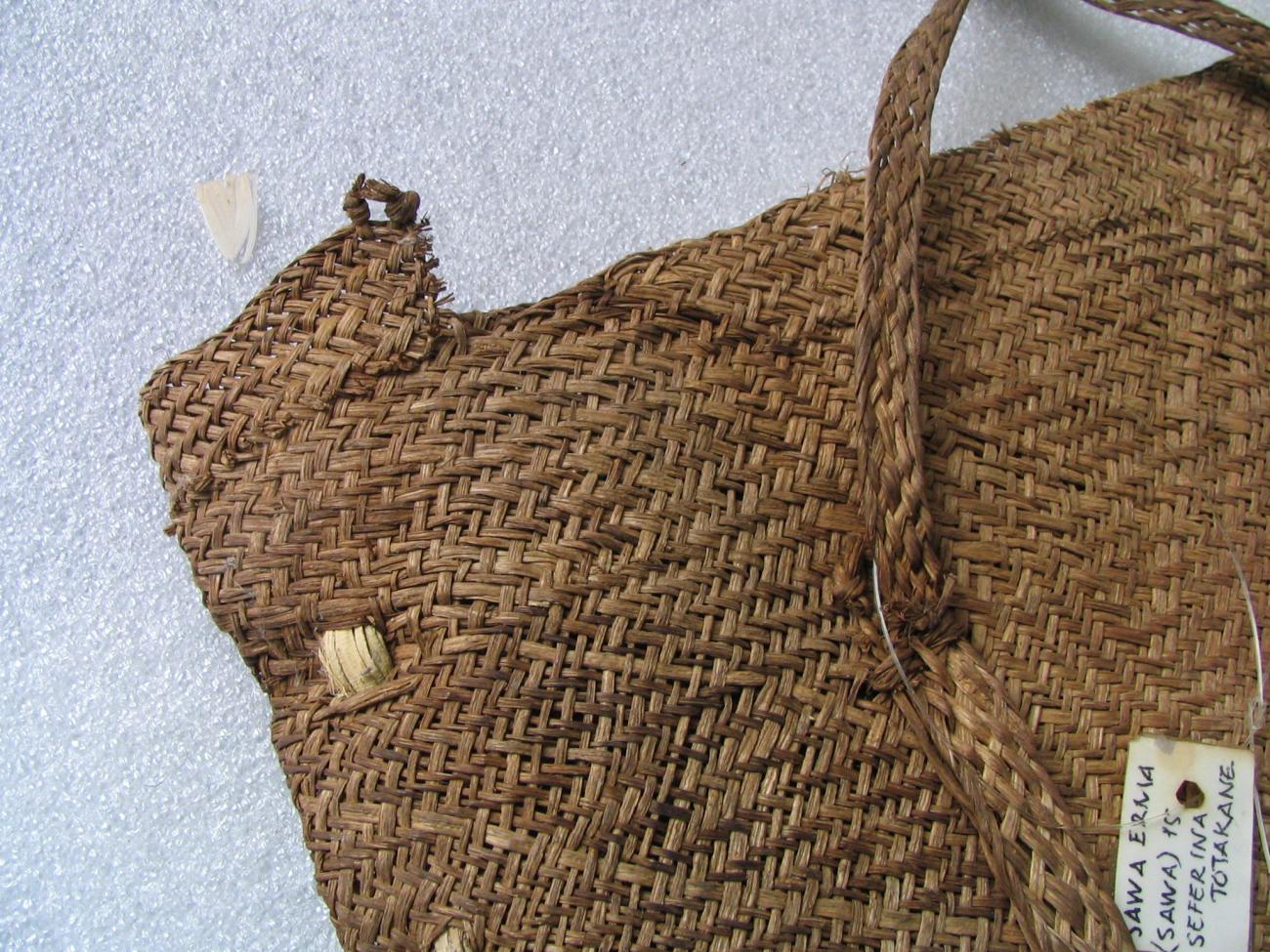 EA/199/1 - 
ornamental bag

