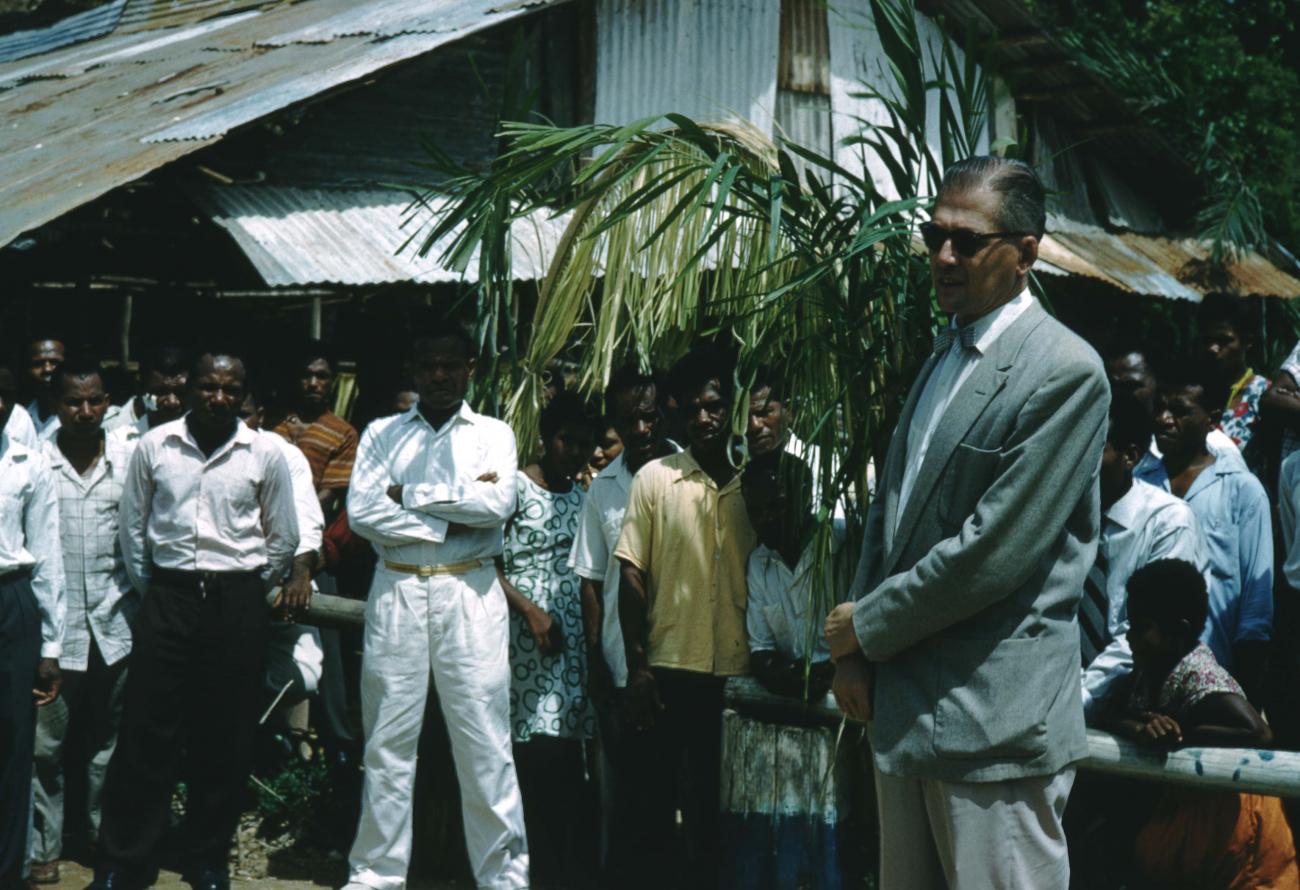 BD/209/7082 - 
Verkiezingen Nieuw Guinea Raad
