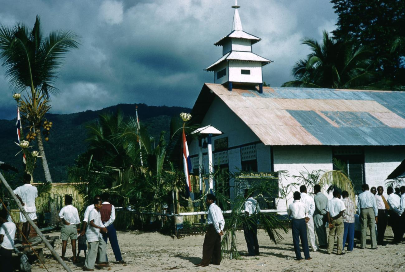 BD/209/7083 - 
Verkiezingen Nieuw Guinea Raad
