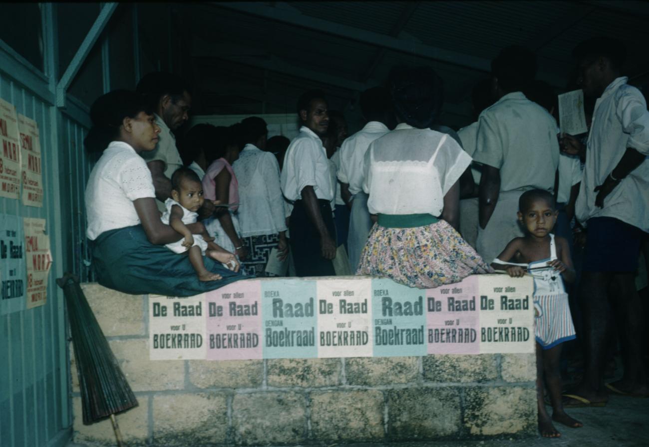 BD/209/7140 - 
Verkiezingen Nieuw Guinea Raad
