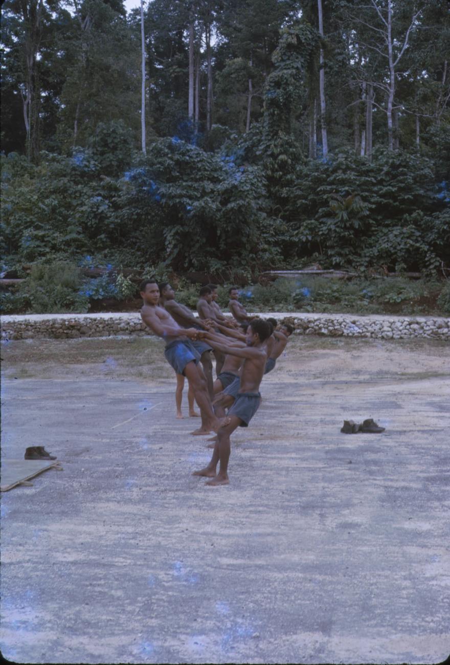 BD/209/9140 - 
Opleidingskamp Papoea Vrijwilligers Korps te Manokwari
