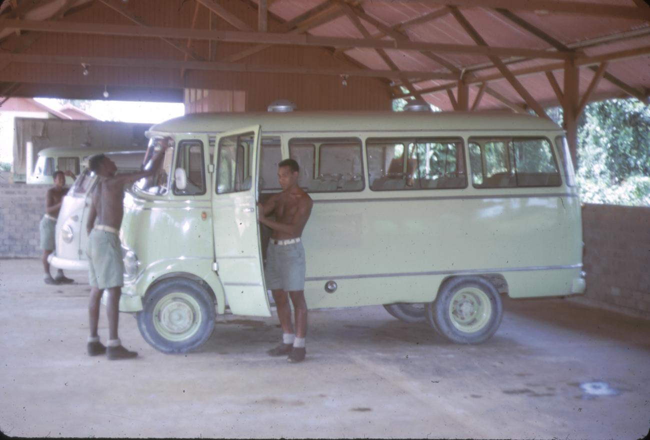 BD/209/9199 - 
Opleidingskamp Papoea Vrijwilligers Korps te Manokwari
