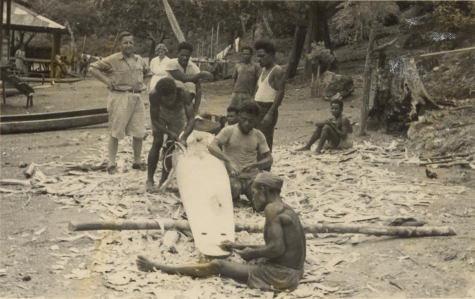 BD/308/71 -
Sentani