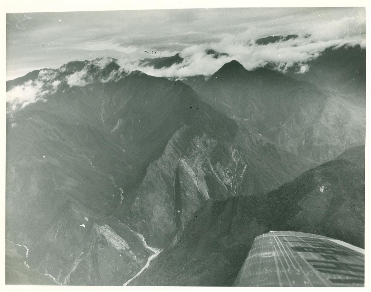 BD/23/6 - 
Aerial photograph of a mountain landscape
