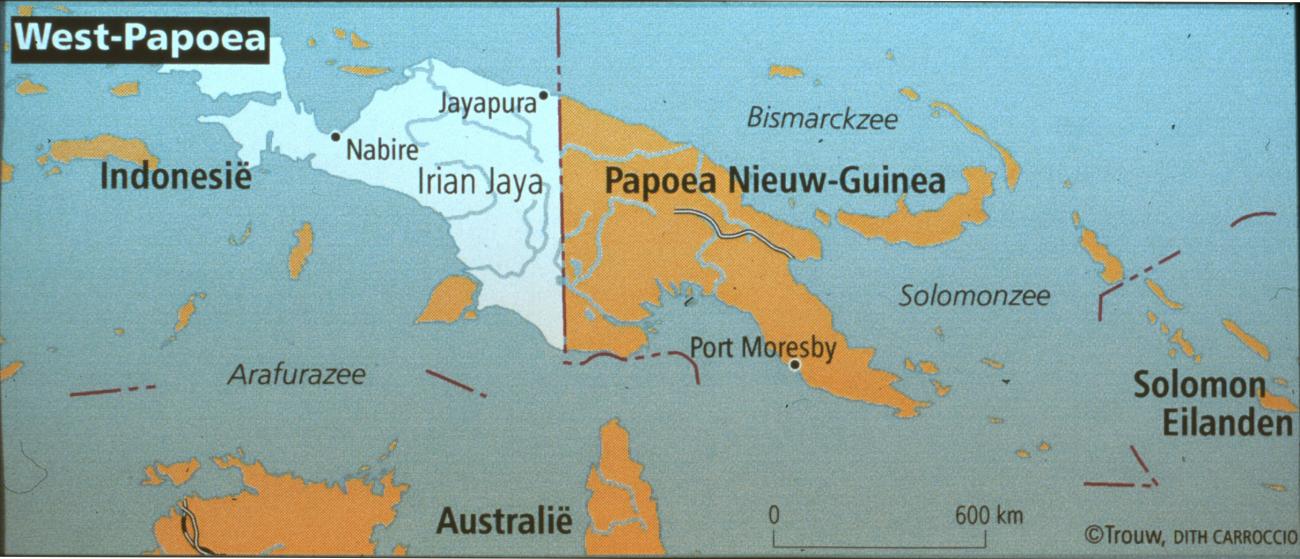 BD/67/215 - 
Kaart van Nieuw-Guinea
