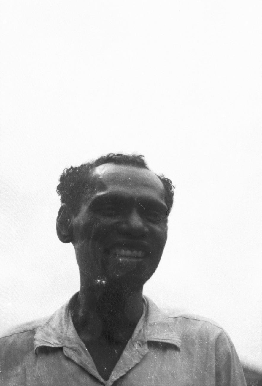 BD/133/1185 - 
Portrait of a Papua man
