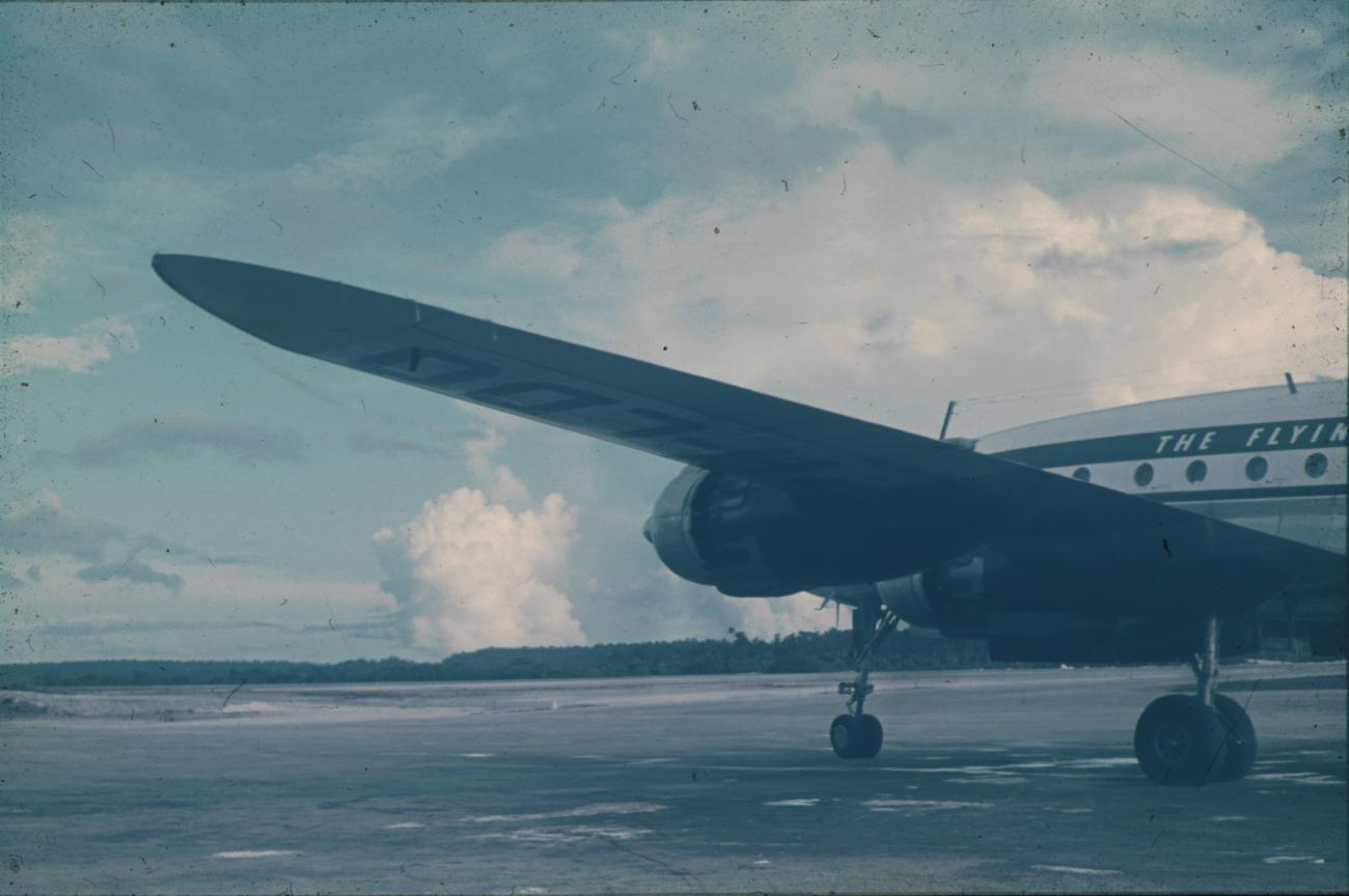 BD/145/325 - 
Lockheed Constellation van de KLM
