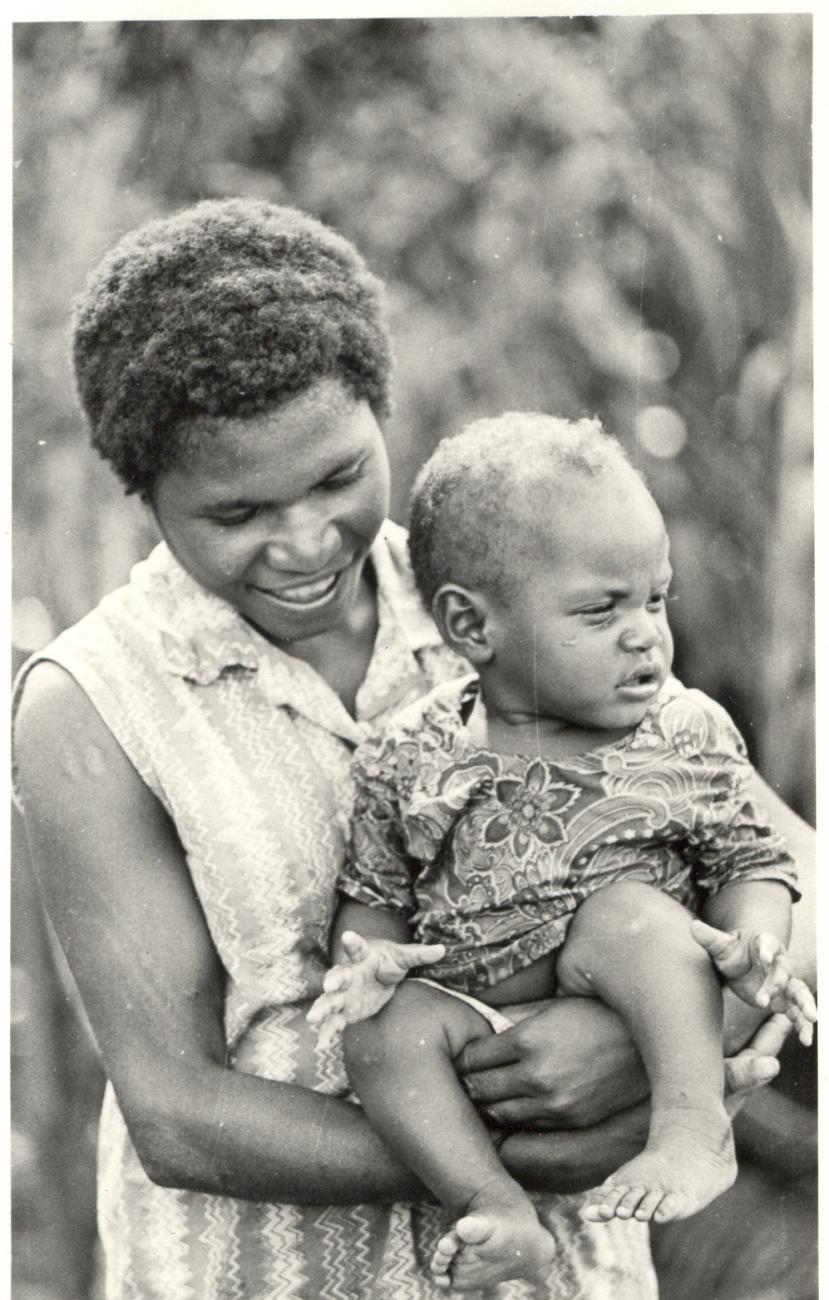 BD/253/96 - 
Portret van vrouw met kind
