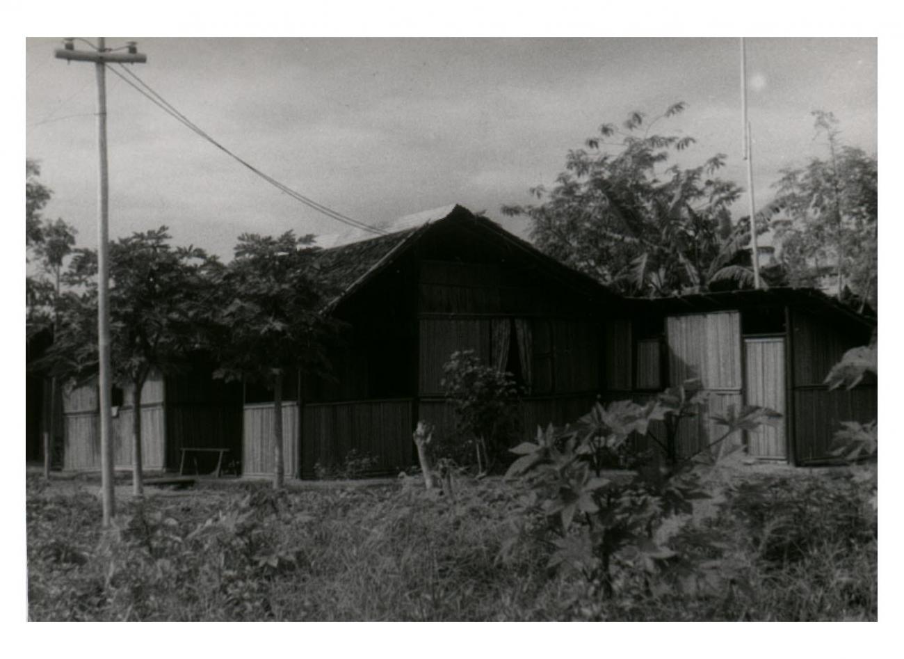 BD/54/26 - 
Manokwari, building
