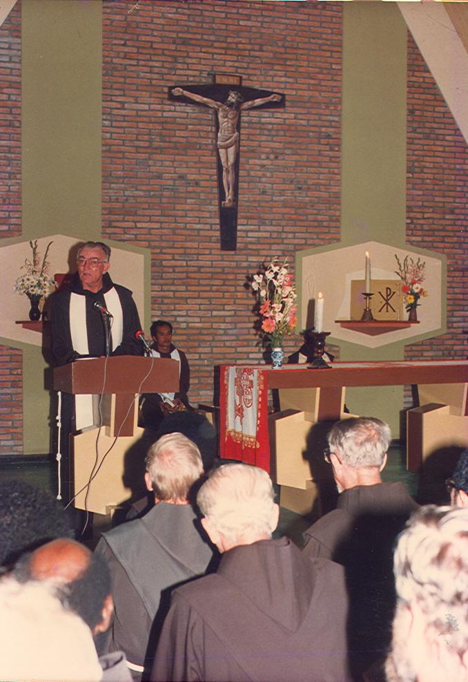 BD/269/118 - 
Plechtigheid in de kerk van Wamena t.g.v. 50 jaar Franciscanen in Papoea
