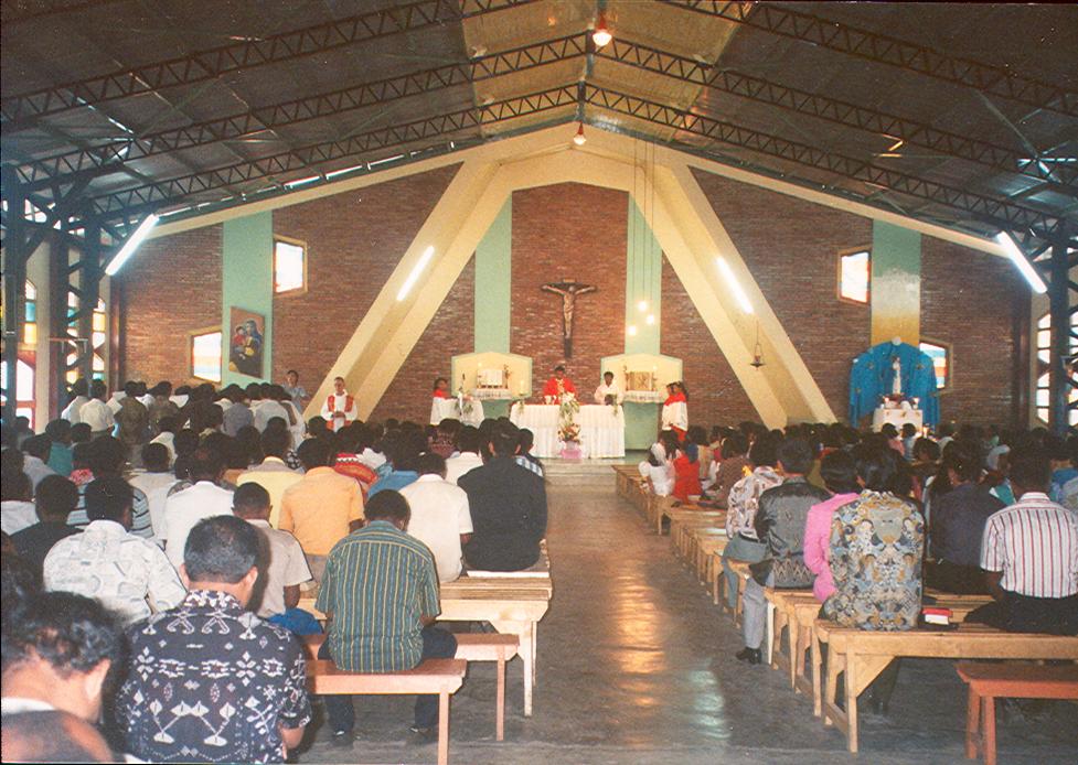 BD/269/127 - 
Dienst in de kerk van Wamena
