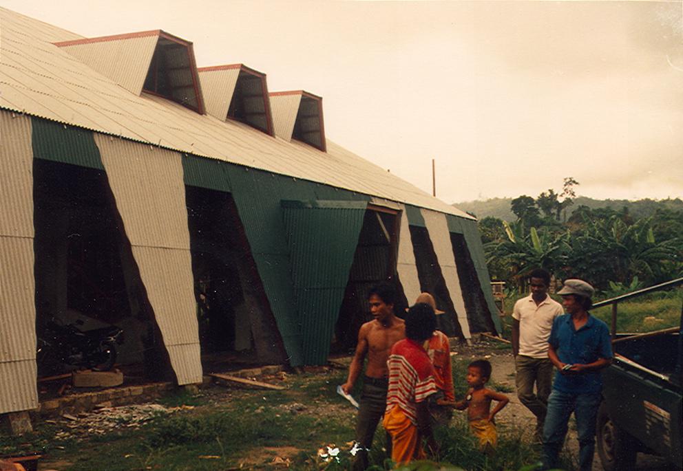 BD/269/382 - 
Aanbouw kerk in Kota Raya
