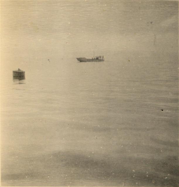 BD/318/62 - 
Bootje op het water 
