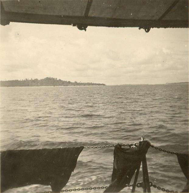 BD/318/71 - 
Foto genomen van boot 
