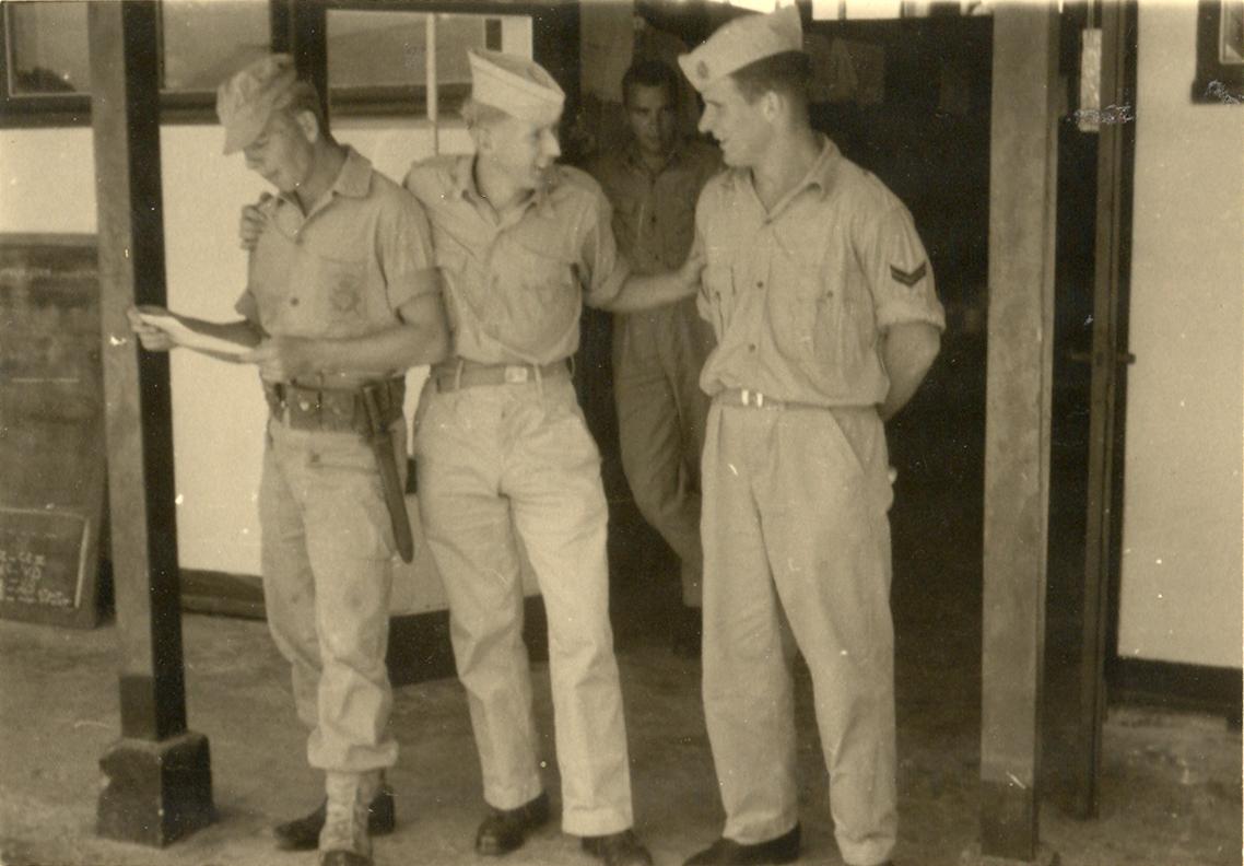 BD/318/88 - 
Groepsfoto van mariniers

