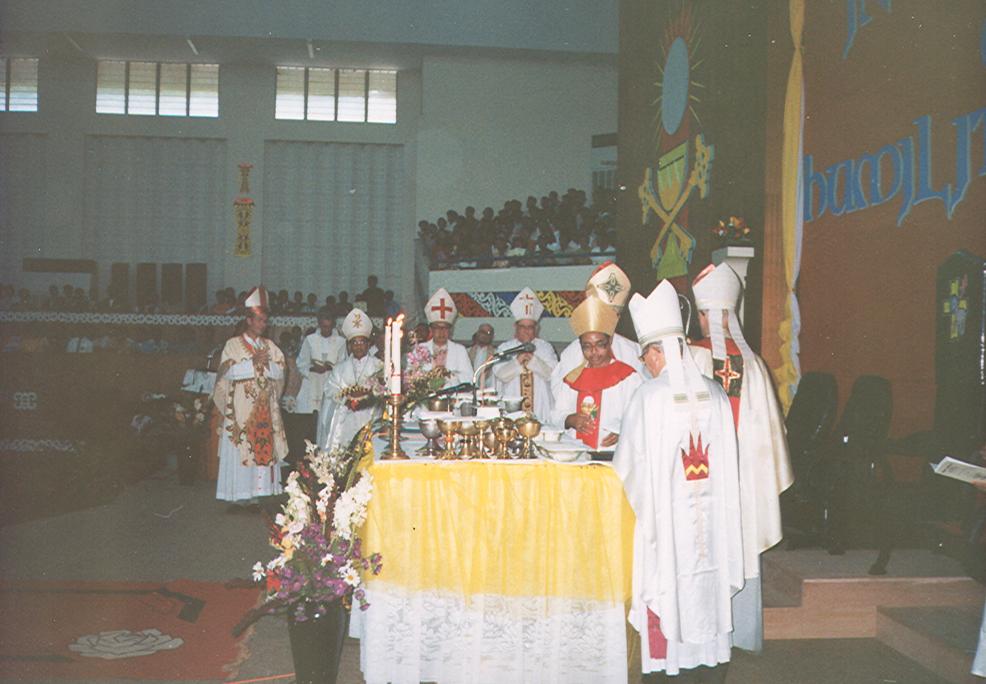 BD/269/632 - 
Groep geestelijken in kerk
