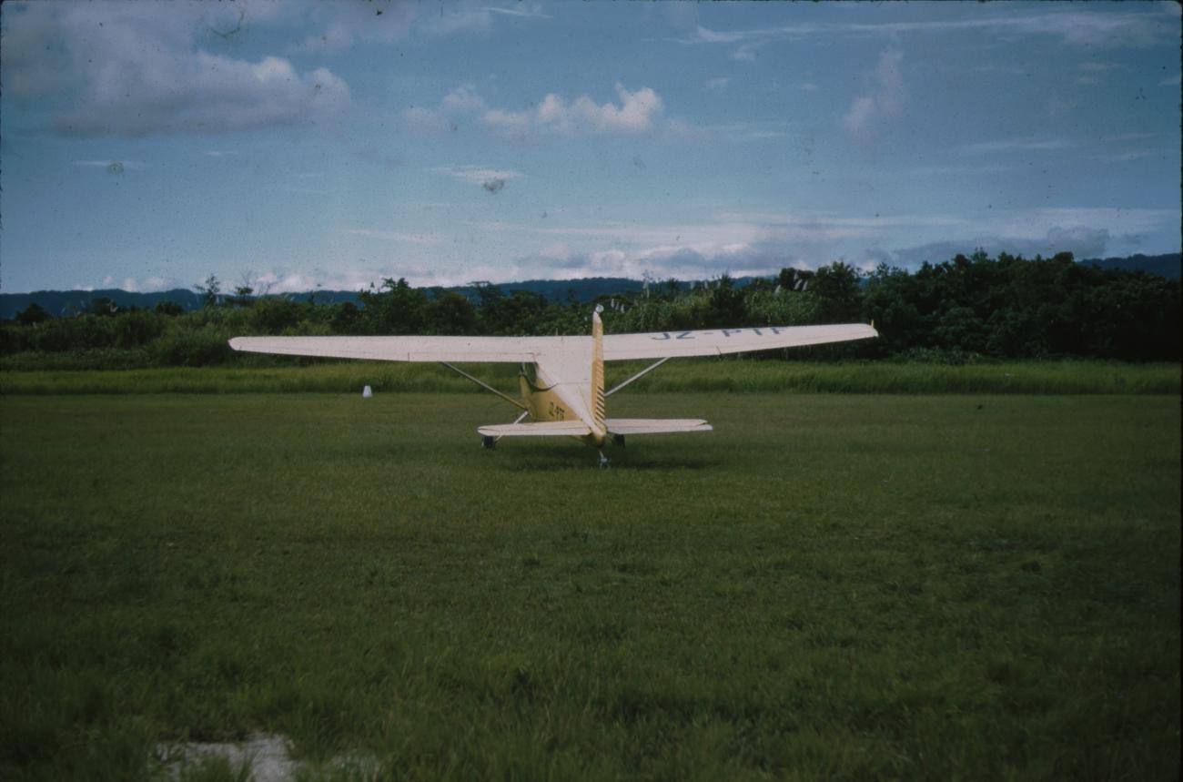 BD/171/1349 - 
Klein vliegtuig.
