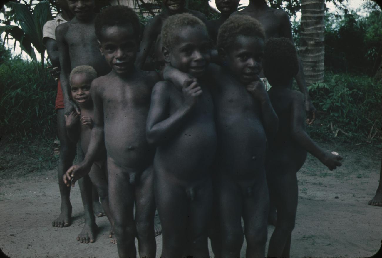 BD/171/1670 - 
Kinderen zonder kleren

