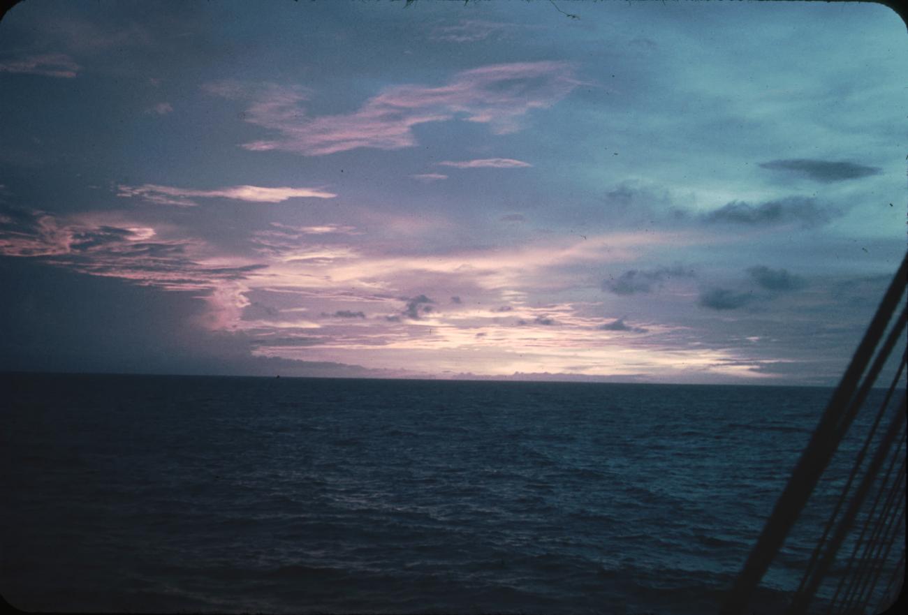 BD/171/1936 - 
Foto zee vanaf schip.
