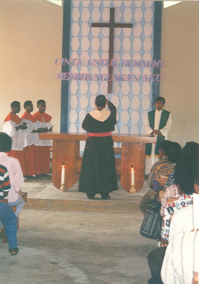 BD/269/805 - 
Katholieke kerkdienst
