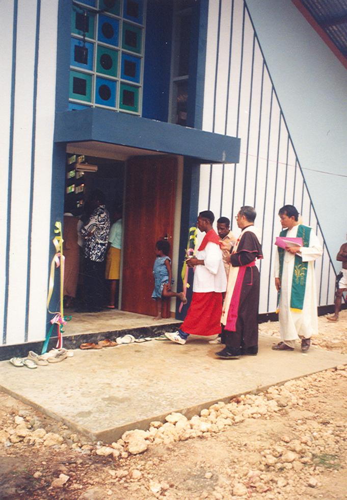 BD/269/927 - 
Ingang kerk in Koya Korso
