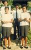 BD/309/87 Dorp Bogor, groepsfoto formeel geklede jonge mannen en vrouwen. Niet publiceren, niet in Nieuw Guinea