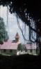 BD/279/39 Moluks protestantse kerk met op de voorgrond een waringin boom