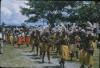 BD/171/124 Feestelijke festiviteit met traditionele versiering, kledij en trommels van de Papoea's