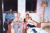 BD/269/772 Henk Blom op bezoek bij Papoeas